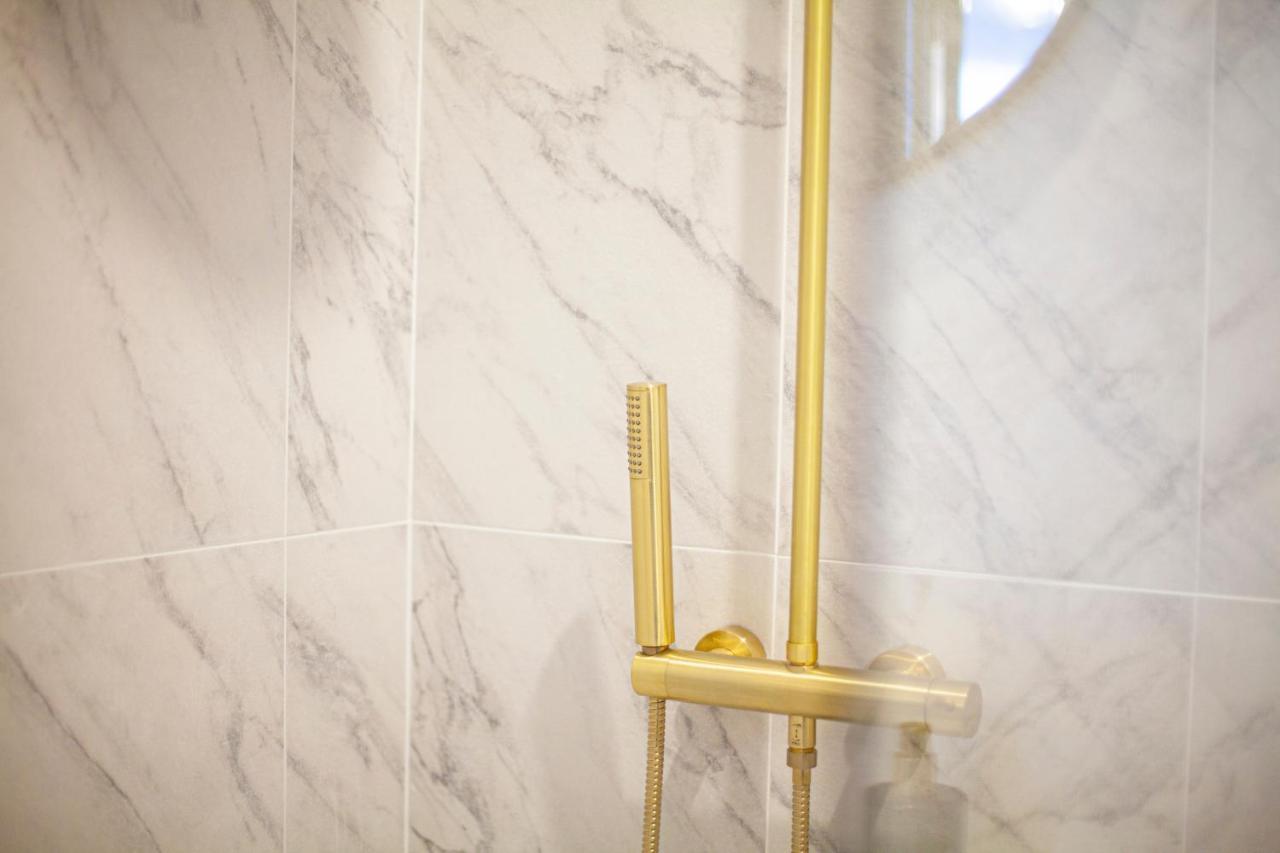 Luxury Suites Meir By Rikas Hotels Антверпен Экстерьер фото